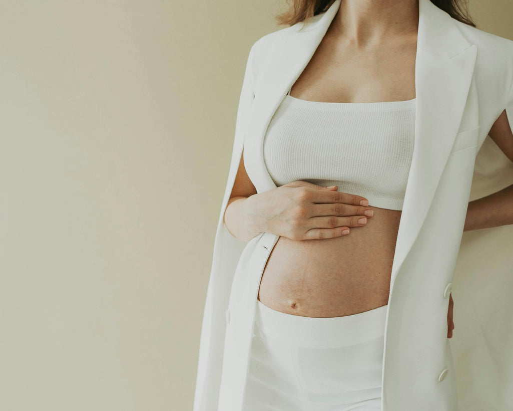 Belly pregnant women Anne Semonin